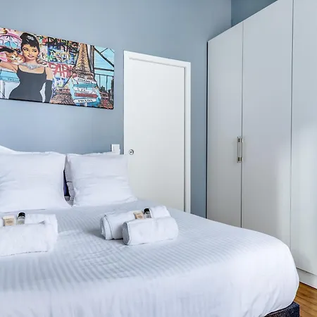 Buttes-chaumont - Fully-equipped * Paris