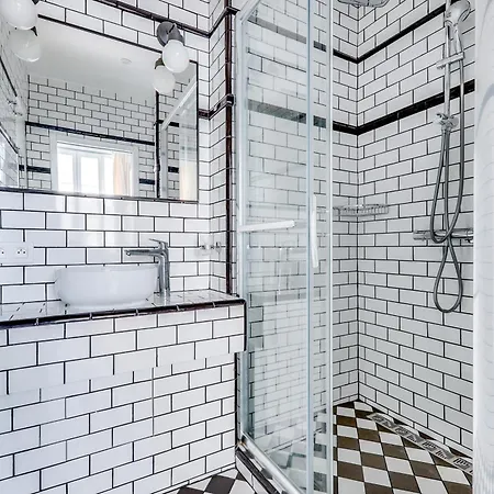 Daire Buttes-chaumont - Fully-equipped Paris