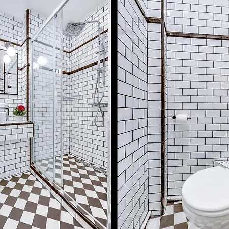 Buttes-chaumont - Fully-equipped *