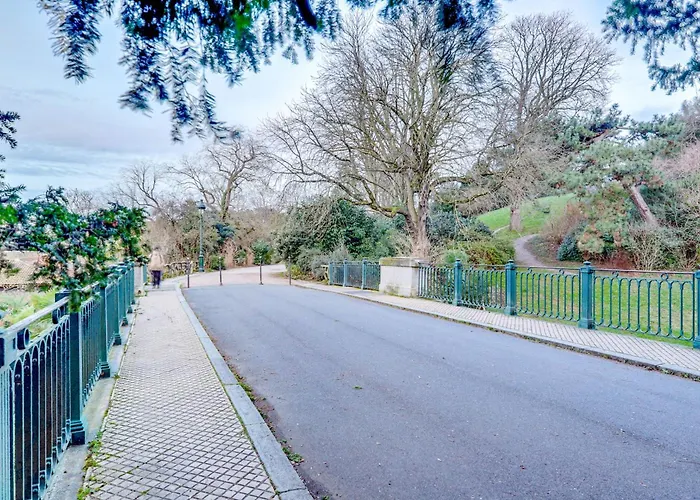 Buttes-chaumont - Fully-equipped Daire Paris
